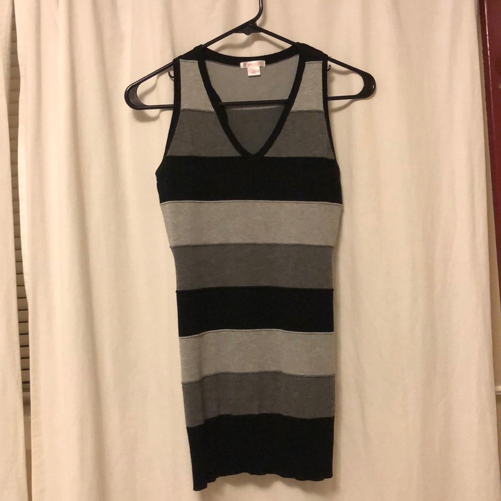 Small striped blouse, long, racer back